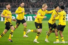 开云中国注册登录罗马训练开放日，转会期单刀错失引欢呼，德国杯在即，年轻球员得到机会的简单介绍