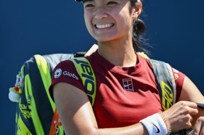 kaiyun安全登录平台 阿扎伦卡在利物浦比赛中逆转，爆冷引发热议！